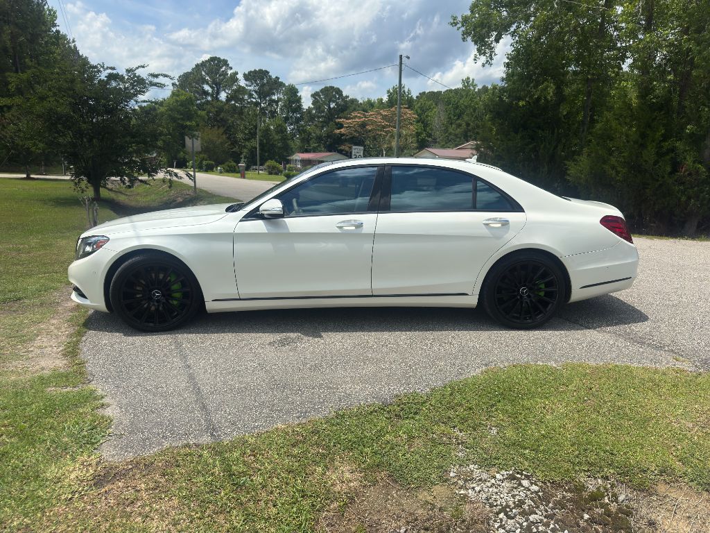 2014 Mercedes-Benz S-class - $18,999