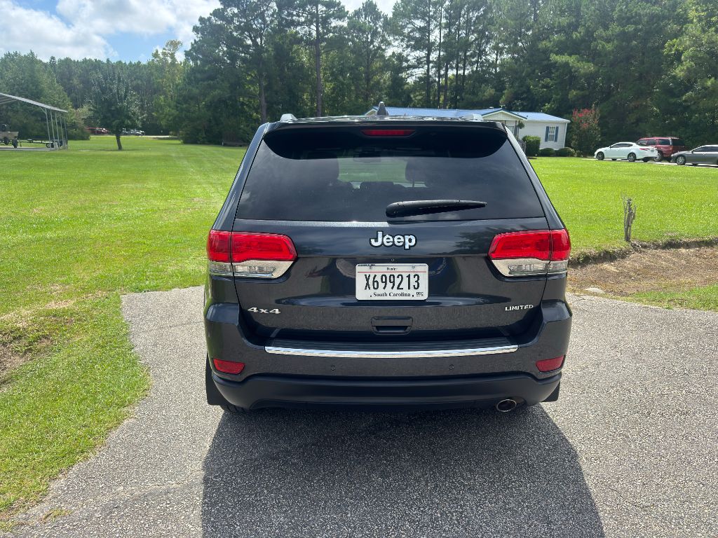 2015 Jeep Cherokee - $8,900