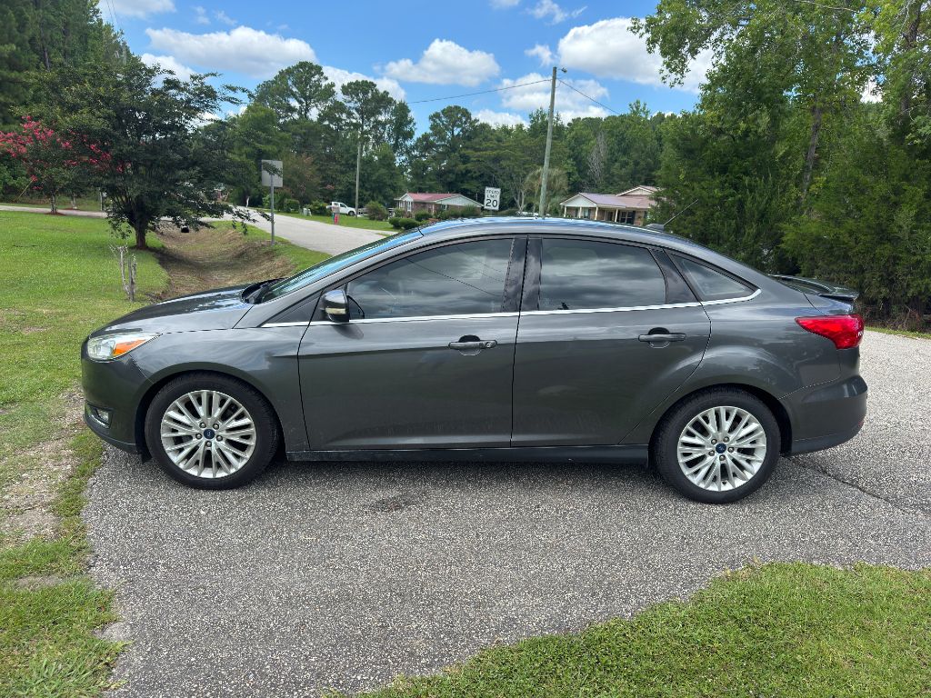 2018 Ford Focus - $6,750