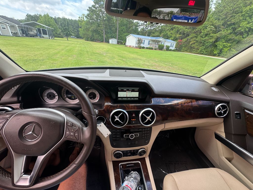 2014 Mercedes-Benz GLK-Class - $9,750
