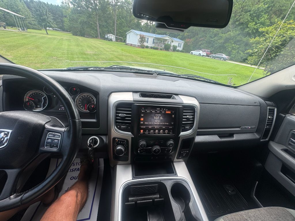 2016 Ram 1500 - $9,225