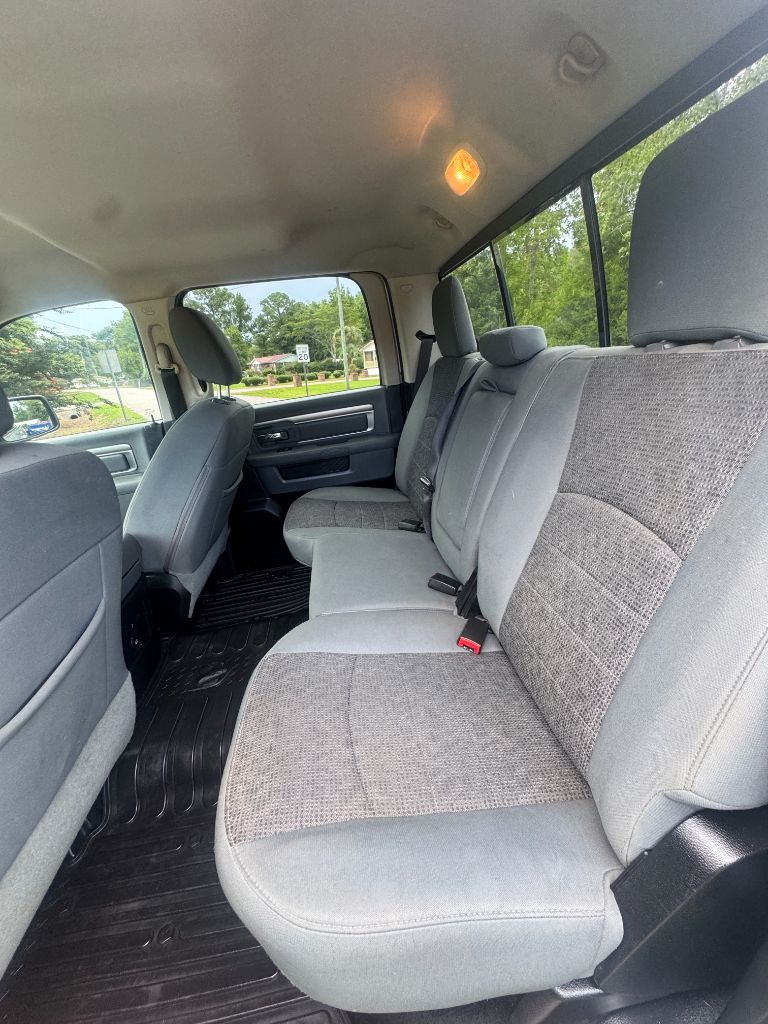 2016 Ram 1500 - $9,225