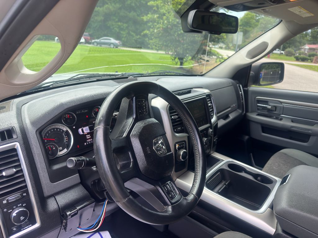 2016 Ram 1500 - $9,225