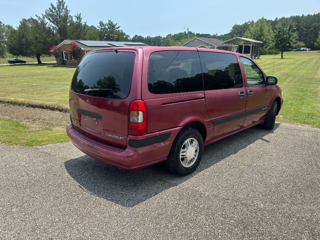 2005 Chevrolet Venture - $3,750