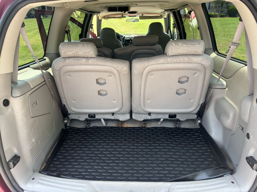 2005 Chevrolet Venture - $3,750