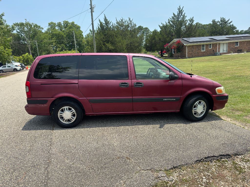 2005 Chevrolet Venture - $3,750