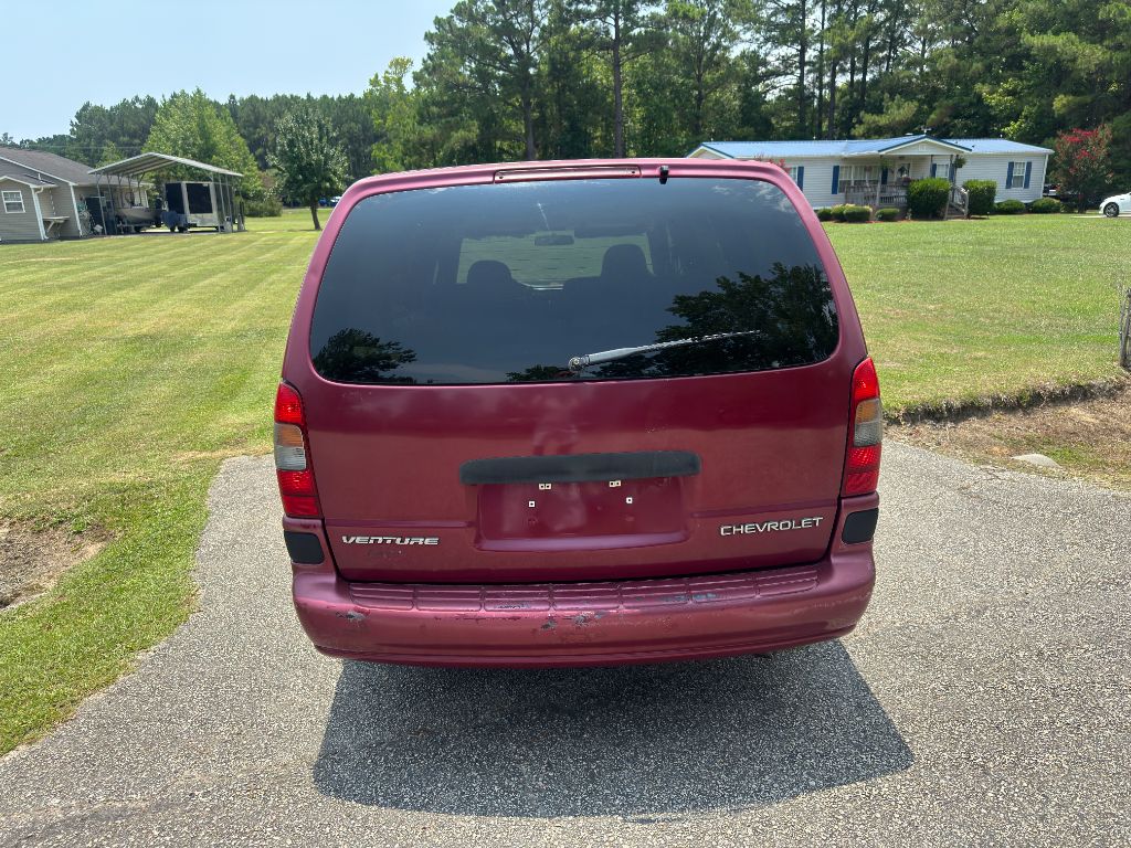 2005 Chevrolet Venture - $3,750