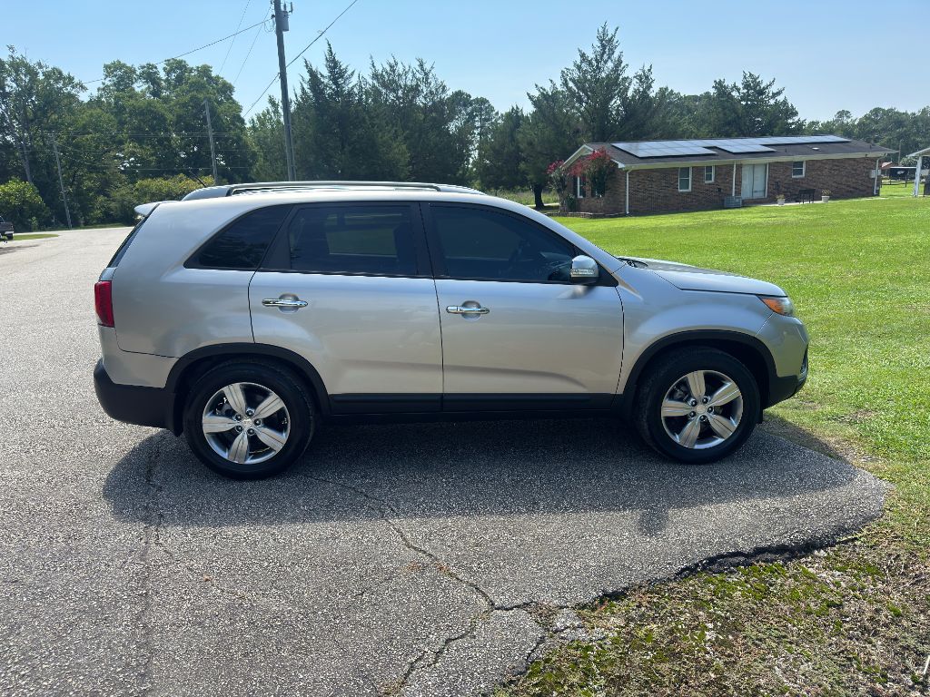 2013 Kia Sorento - $4,899