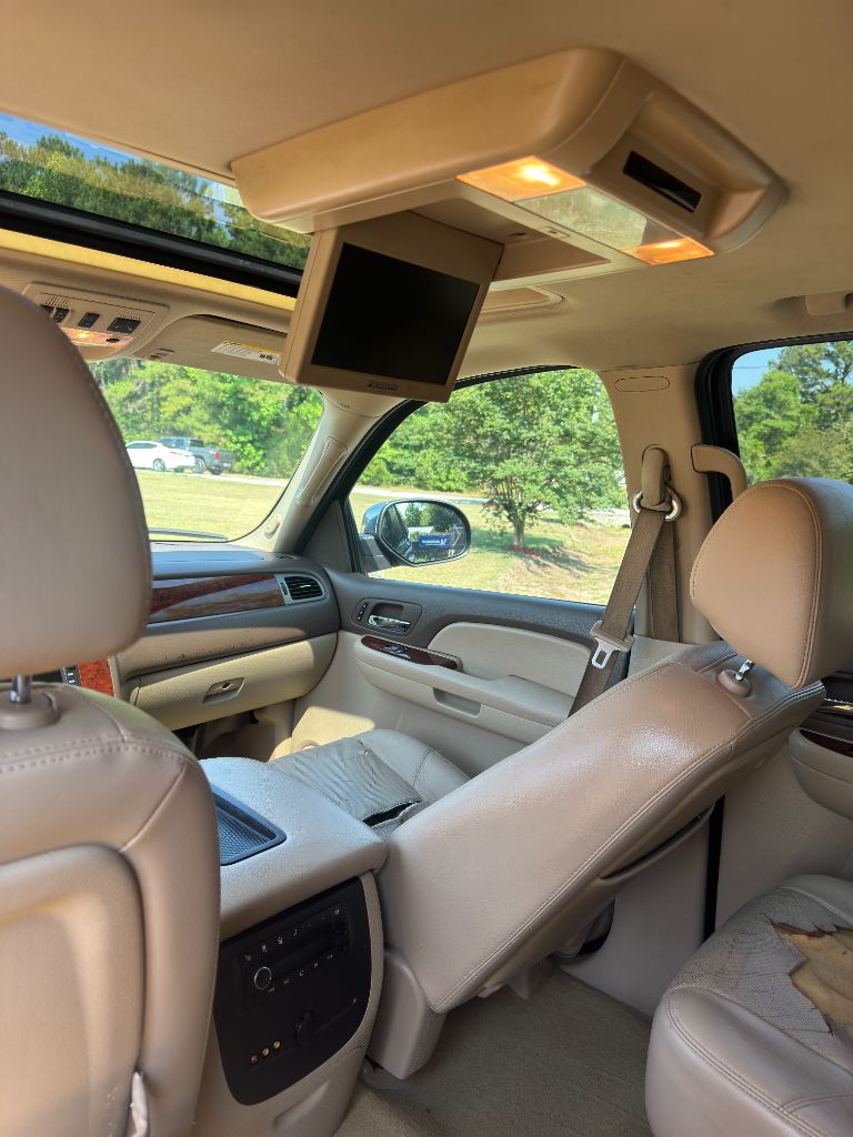2009 Chevrolet Tahoe - $7,125