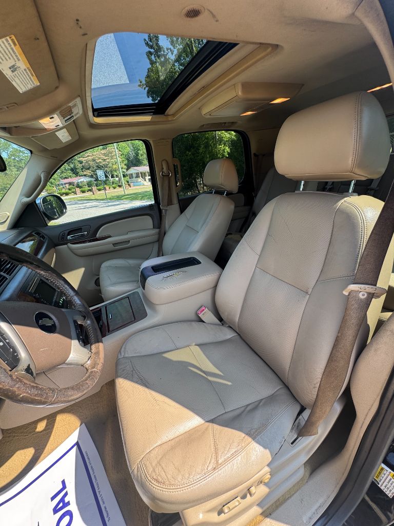 2009 Chevrolet Tahoe - $7,125