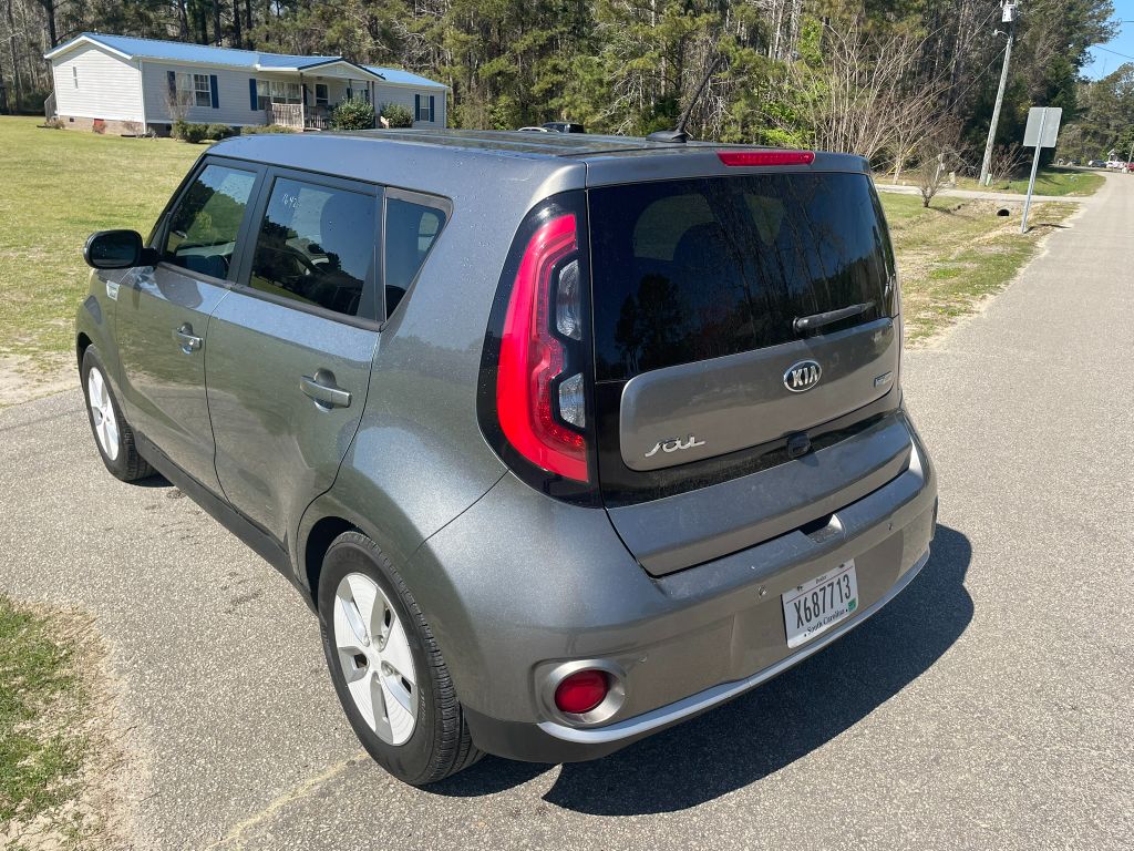 2015 Kia Soul EV + photo