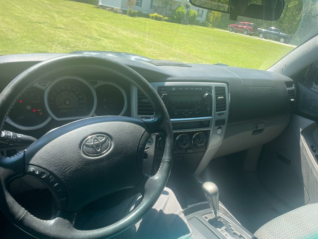 2005 Toyota 4Runner SR5 photo