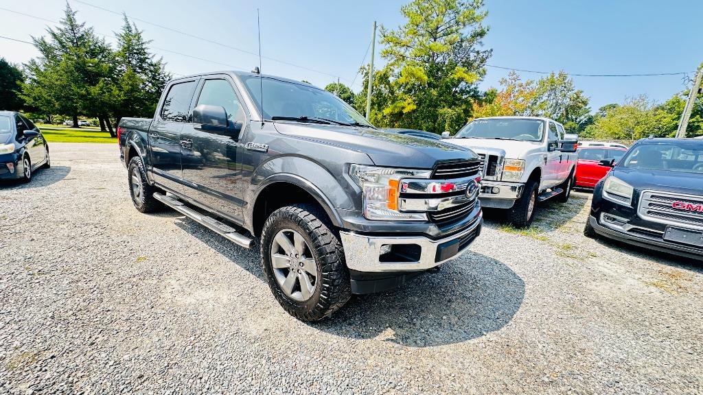 2019 Ford F150 Lariat photo