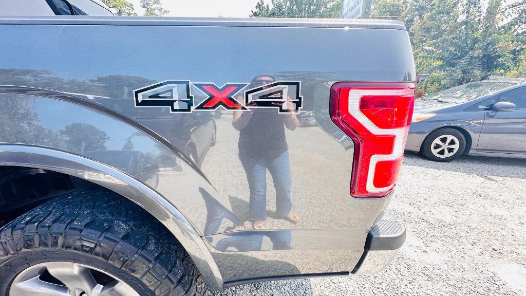 2019 Ford F150 Lariat photo
