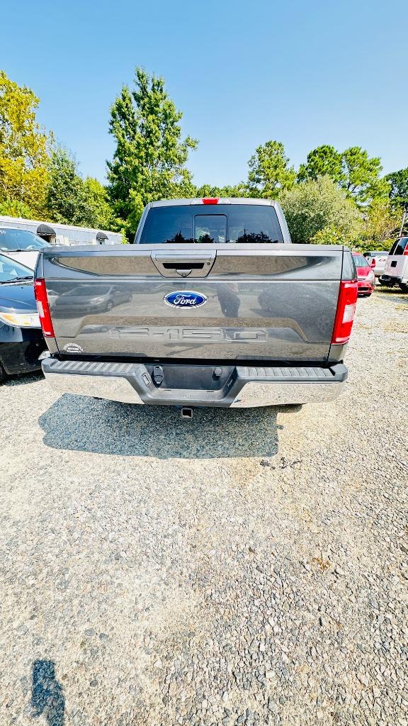 2019 Ford F150 Lariat photo