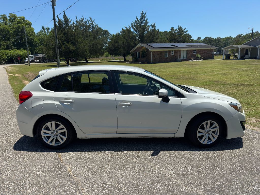 2015 Subaru Impreza - $7,750