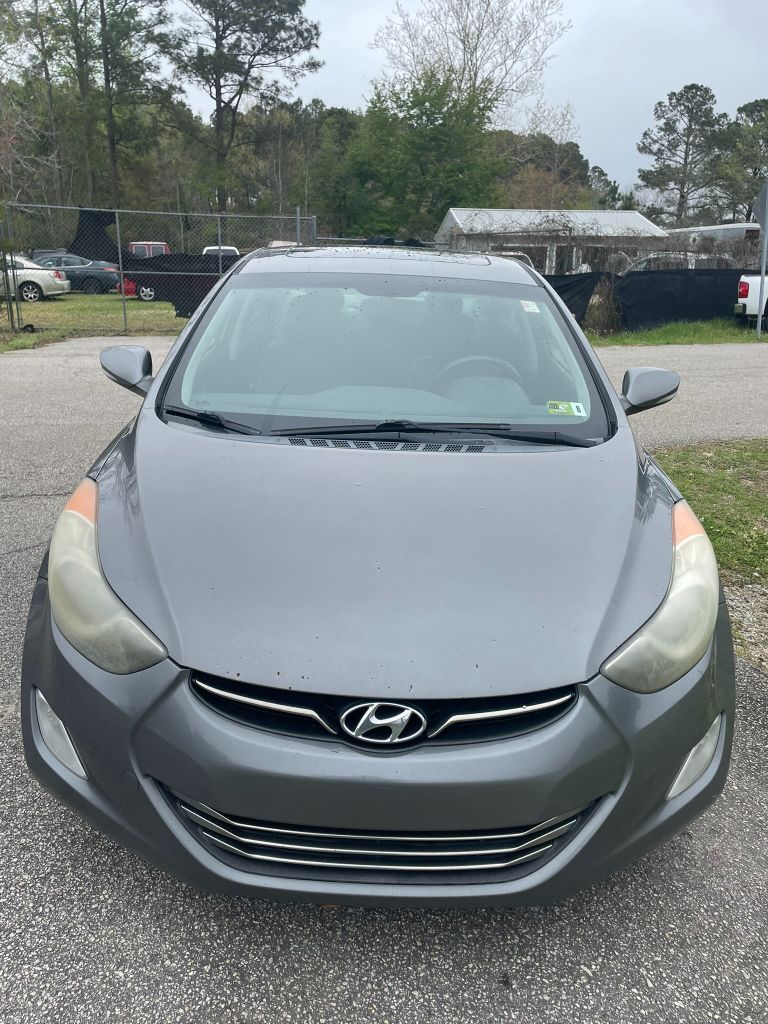 2012 Hyundai Elantra GLS photo