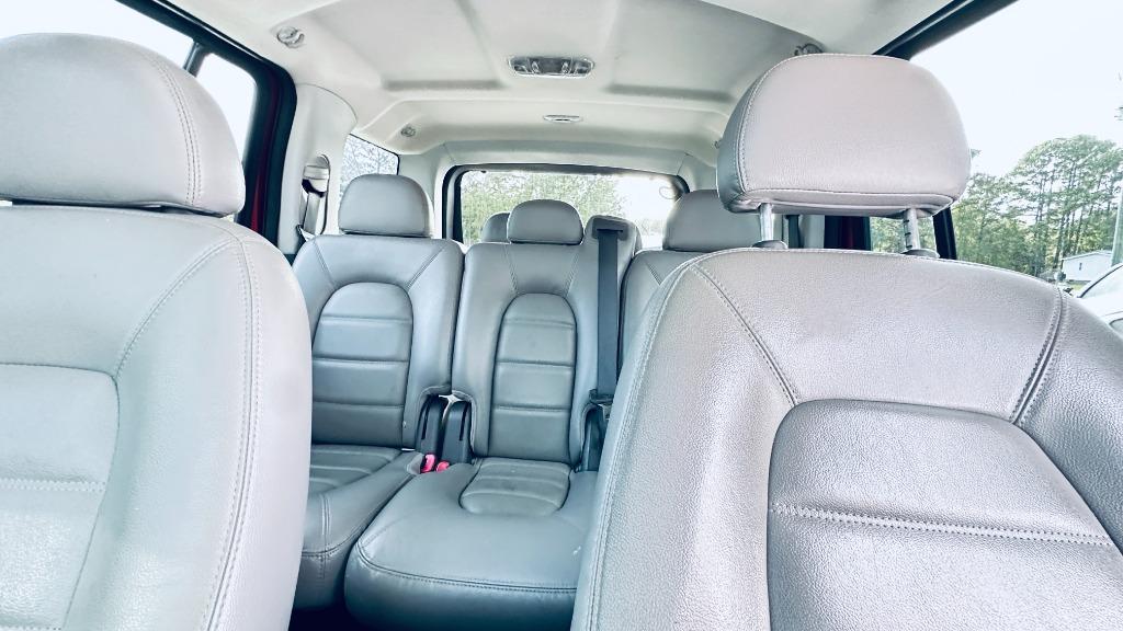 2004 Ford Explorer XLT photo