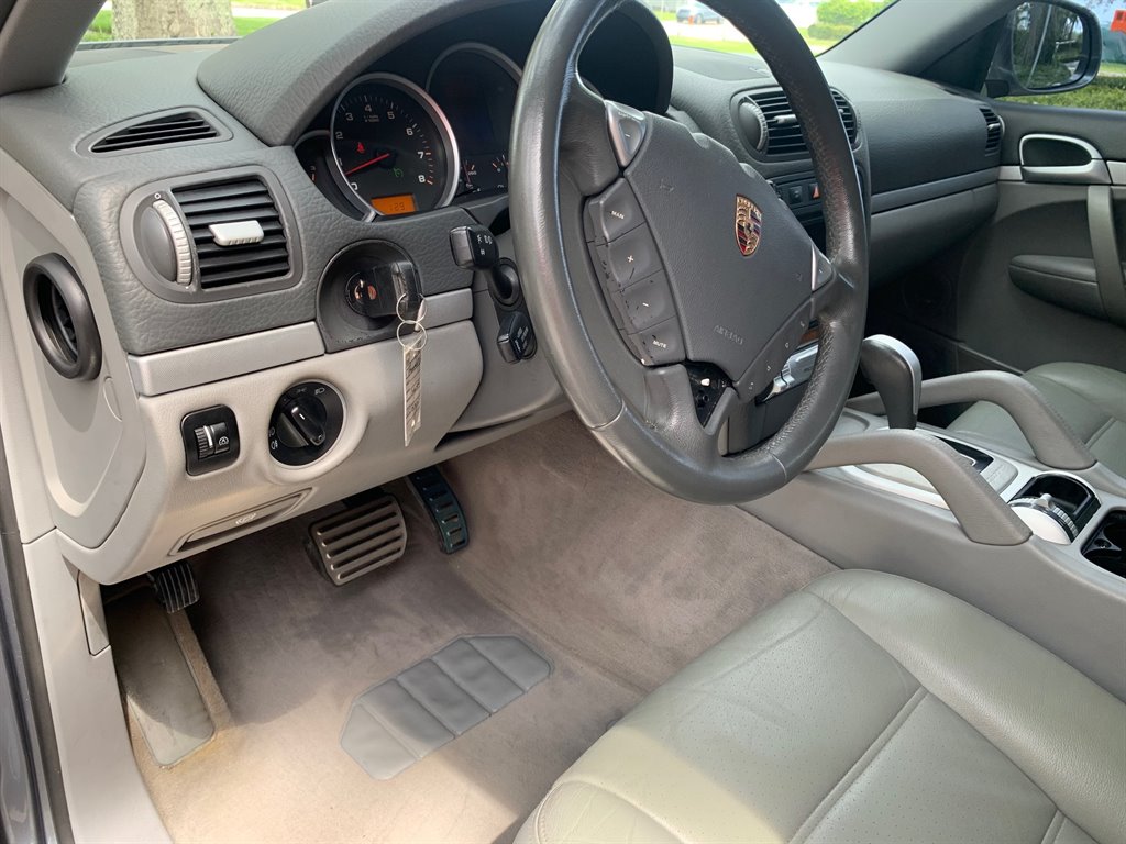 2006 Porsche Cayenne S photo
