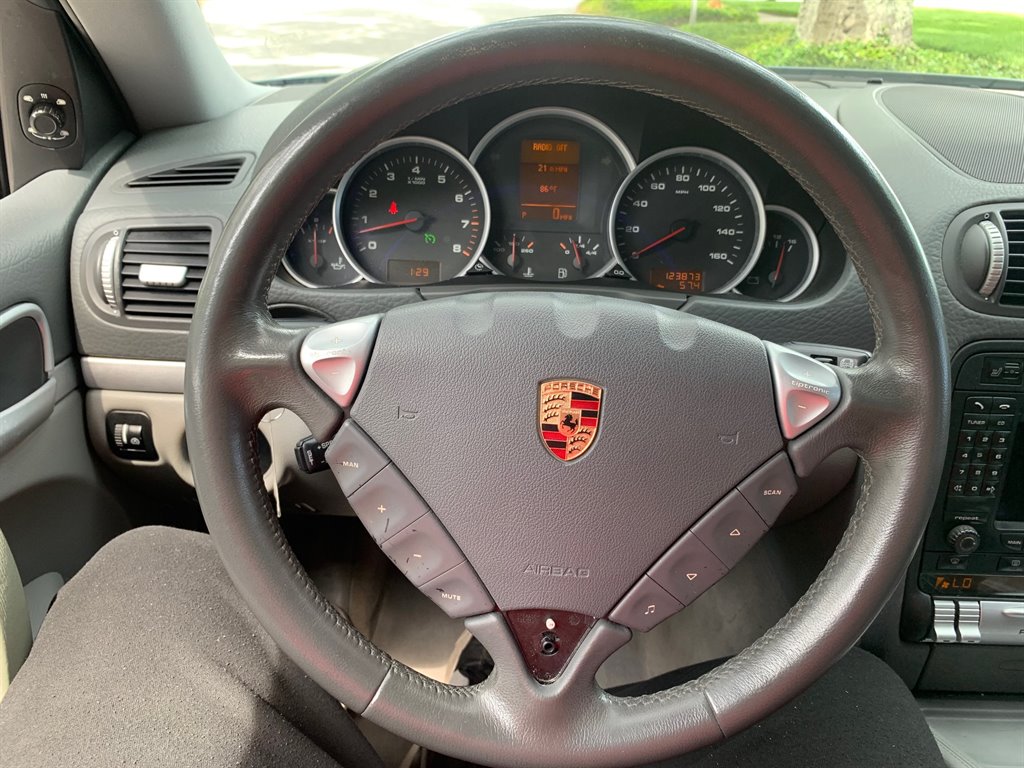 2006 Porsche Cayenne S photo