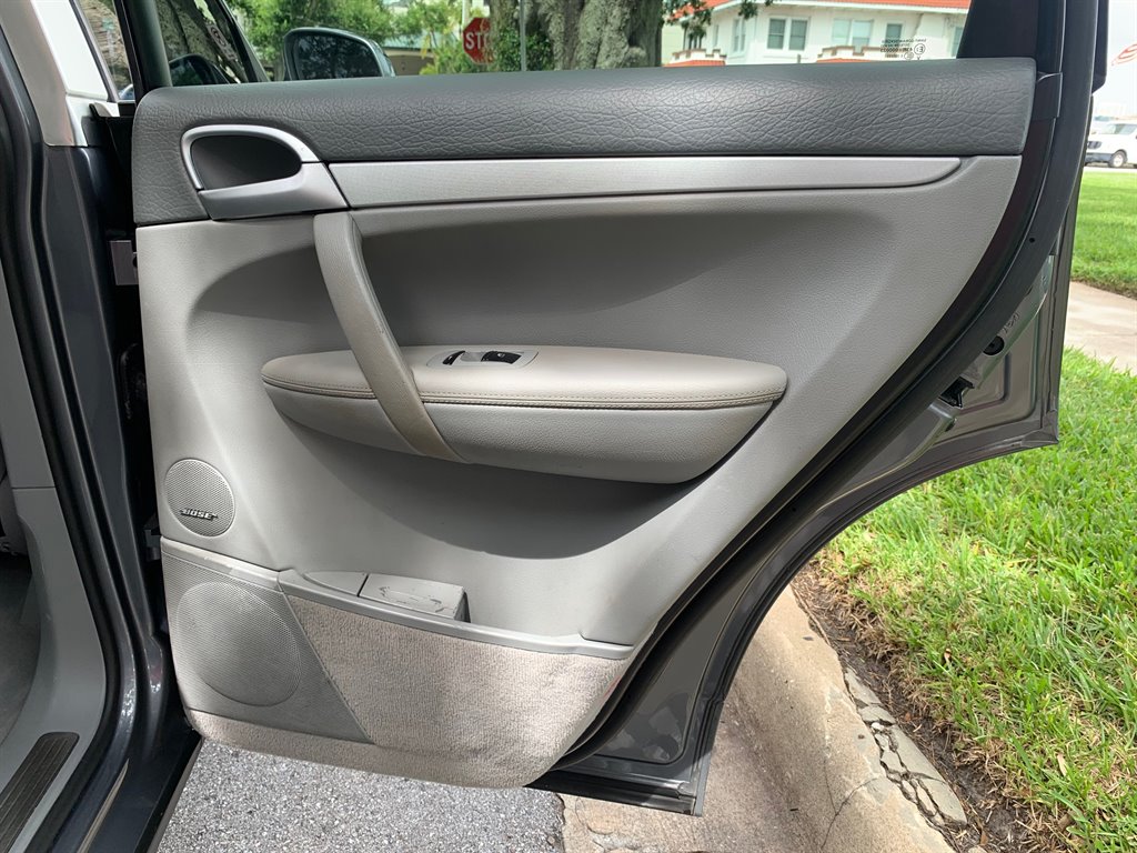2006 Porsche Cayenne S photo