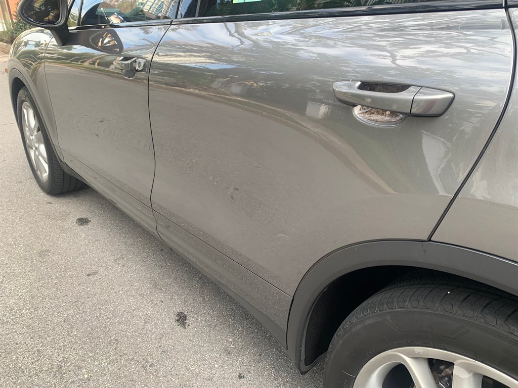 2011 Porsche Cayenne S photo