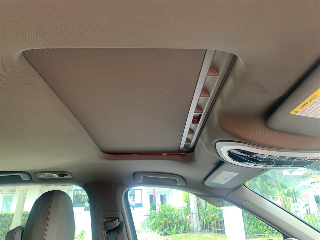 2011 Porsche Cayenne S photo