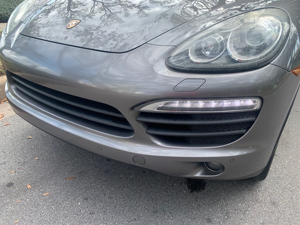 2011 Porsche Cayenne S photo