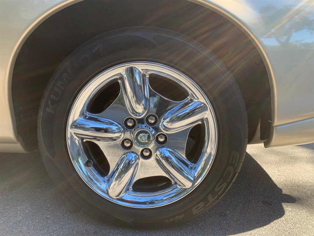 1999 Jaguar XK - $6,917