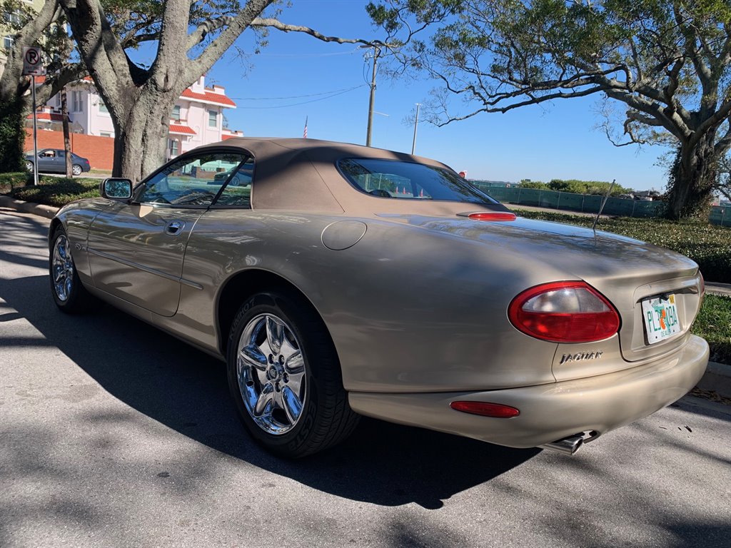 1999 Jaguar XK - $6,917