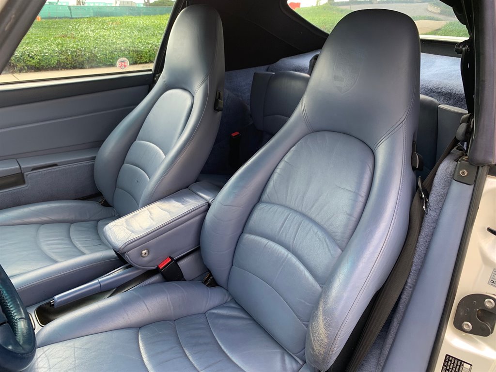 1995 Porsche 911 Carrera photo