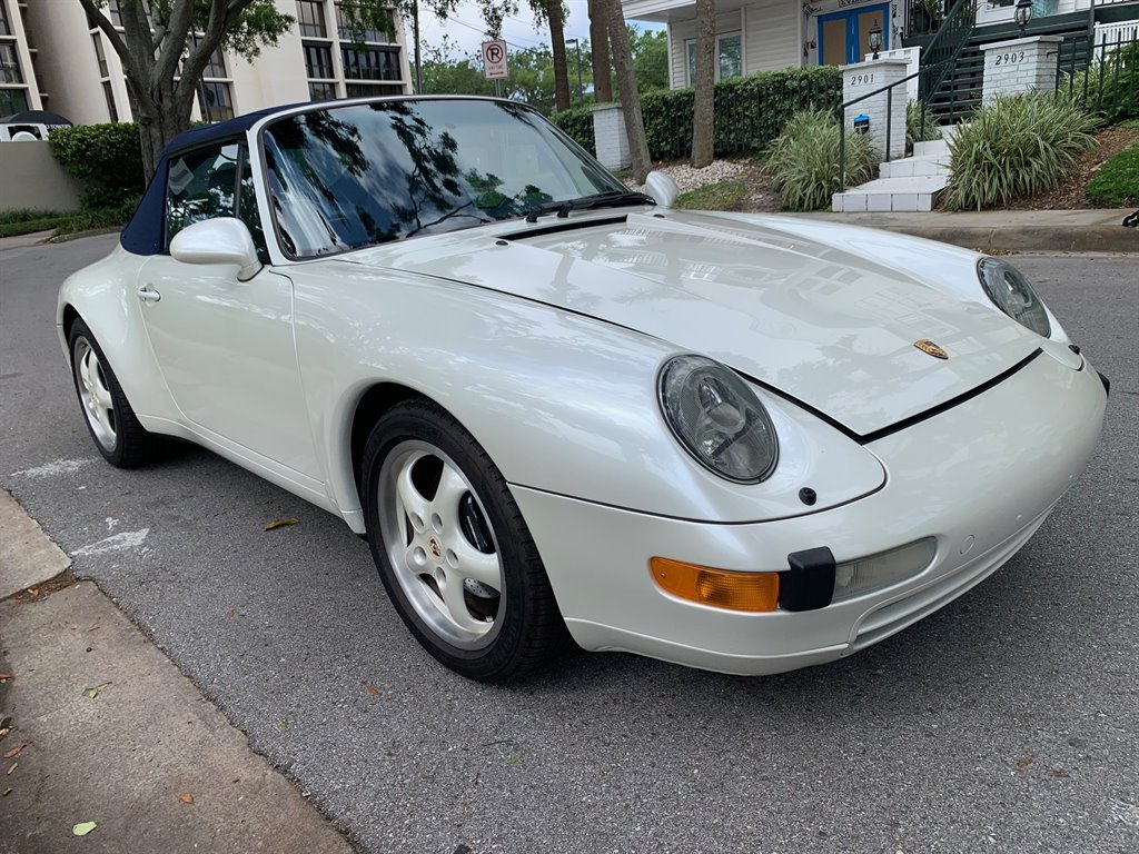 1995 Porsche 911 Carrera photo