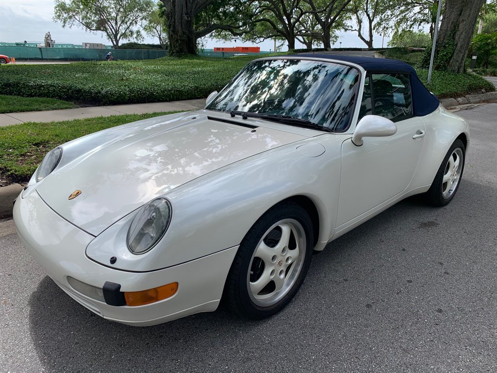 1995 Porsche 911 Carrera photo