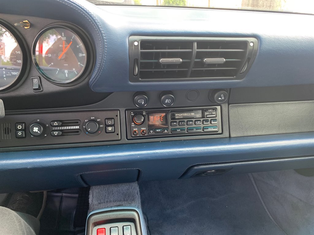 1995 Porsche 911 Carrera photo