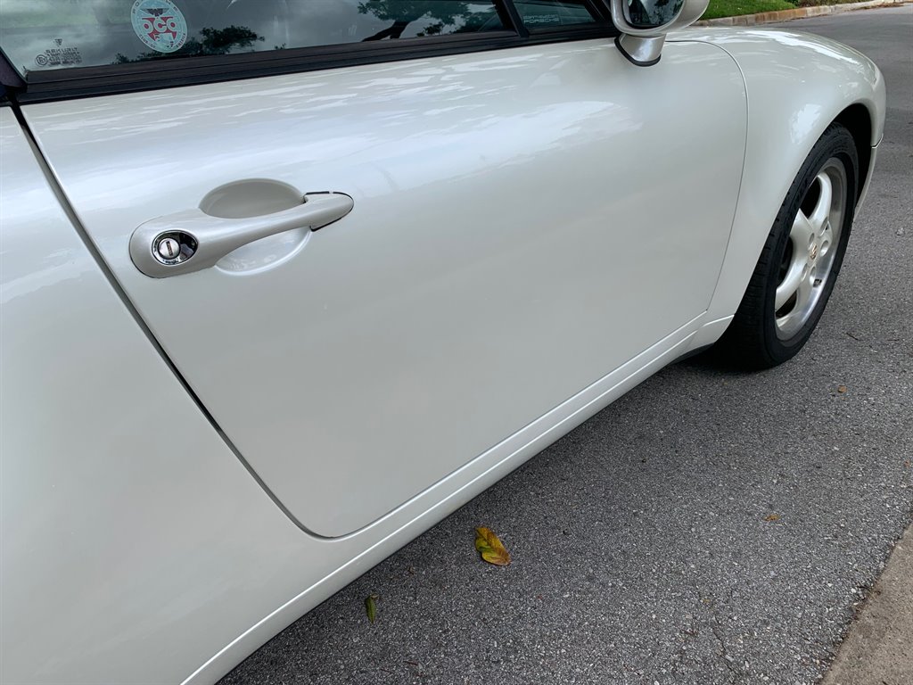 1995 Porsche 911 Carrera photo