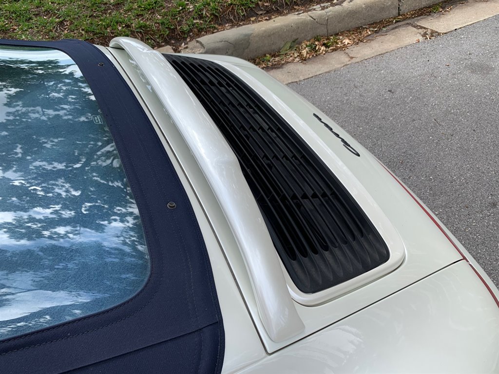 1995 Porsche 911 Carrera photo