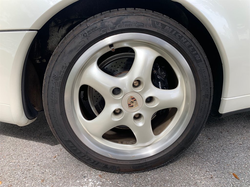 1995 Porsche 911 Carrera photo