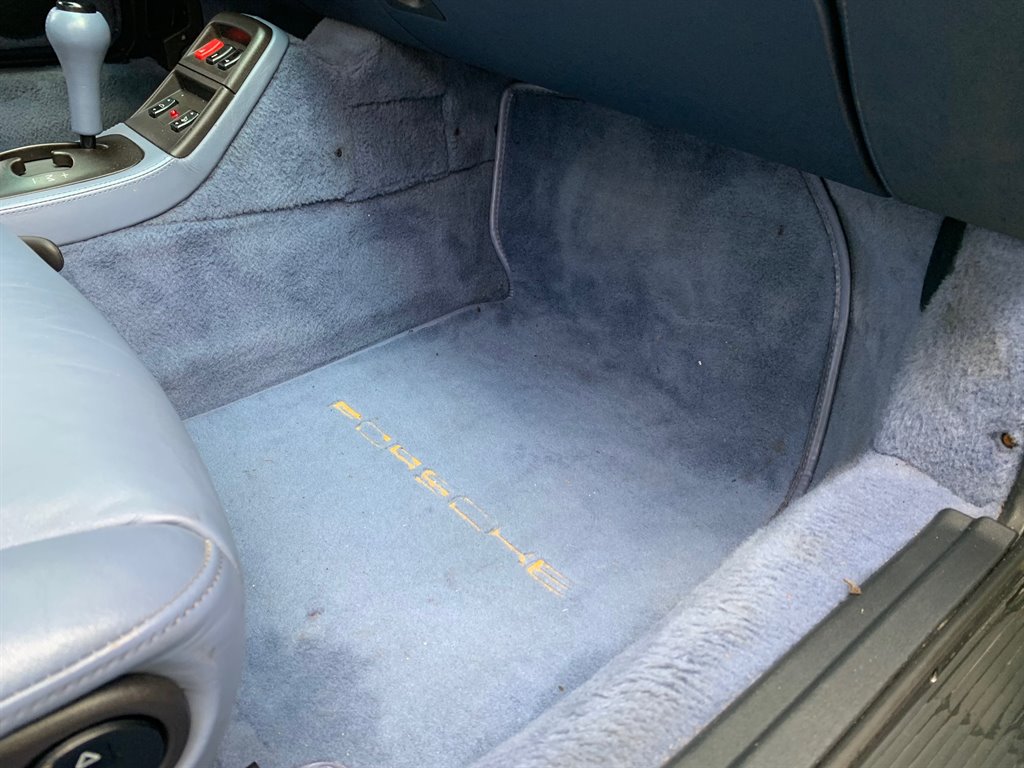 1995 Porsche 911 Carrera photo