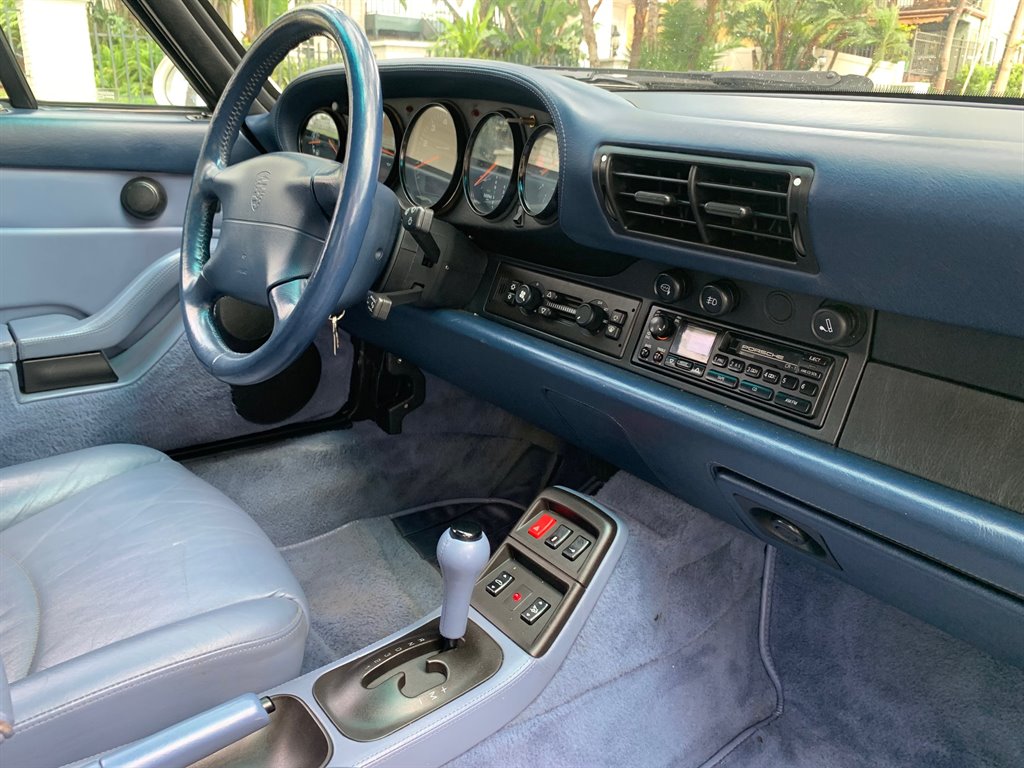 1995 Porsche 911 Carrera photo