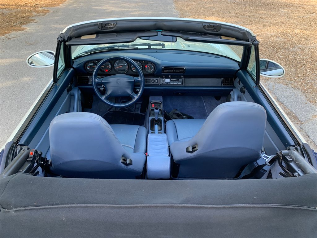 1995 Porsche 911 Carrera photo