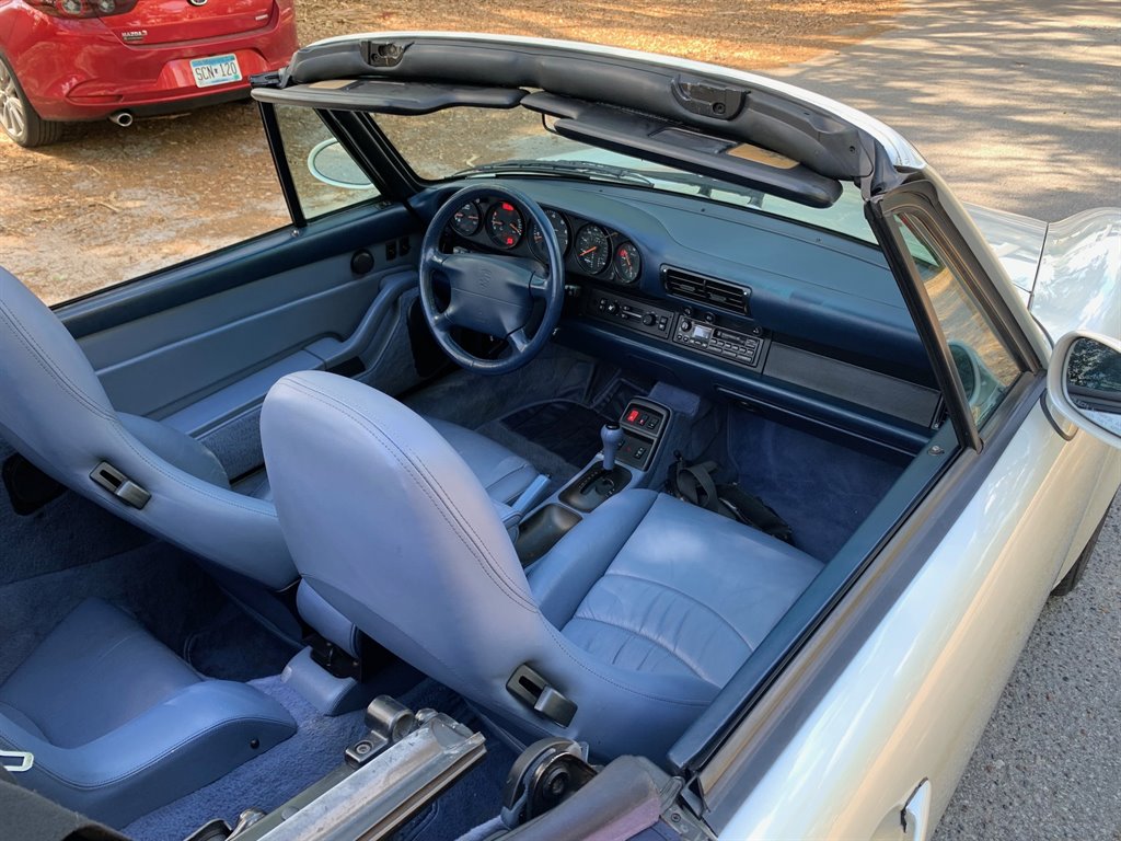 1995 Porsche 911 Carrera photo