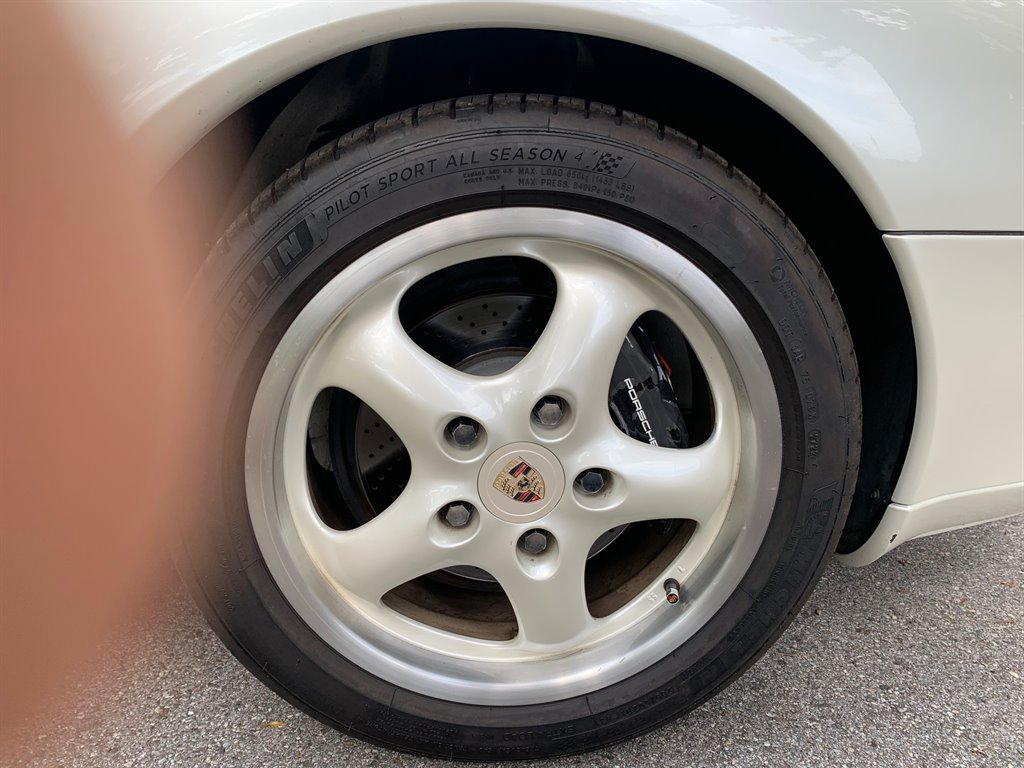 1995 Porsche 911 Carrera photo