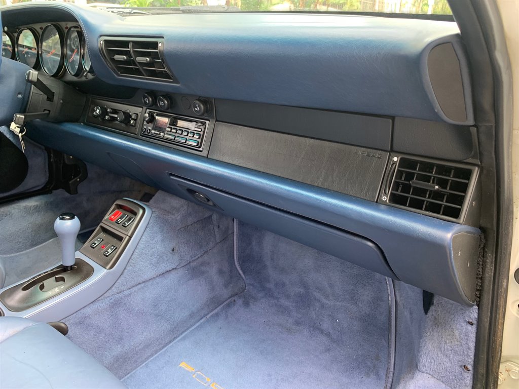 1995 Porsche 911 Carrera photo