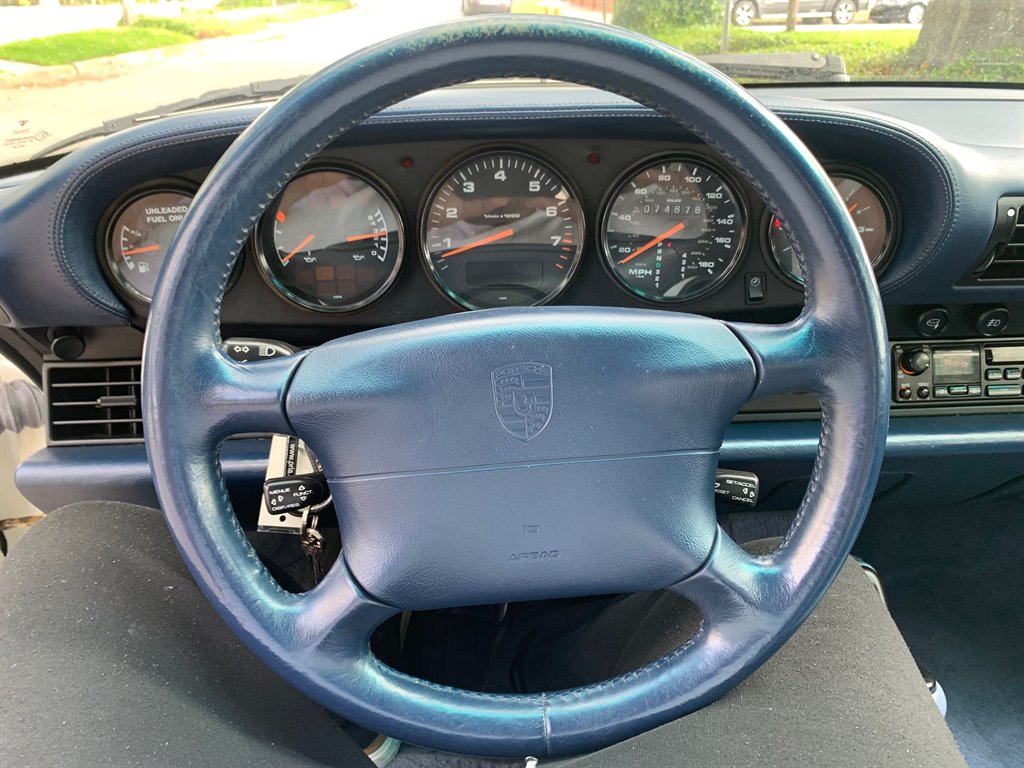 1995 Porsche 911 Carrera photo