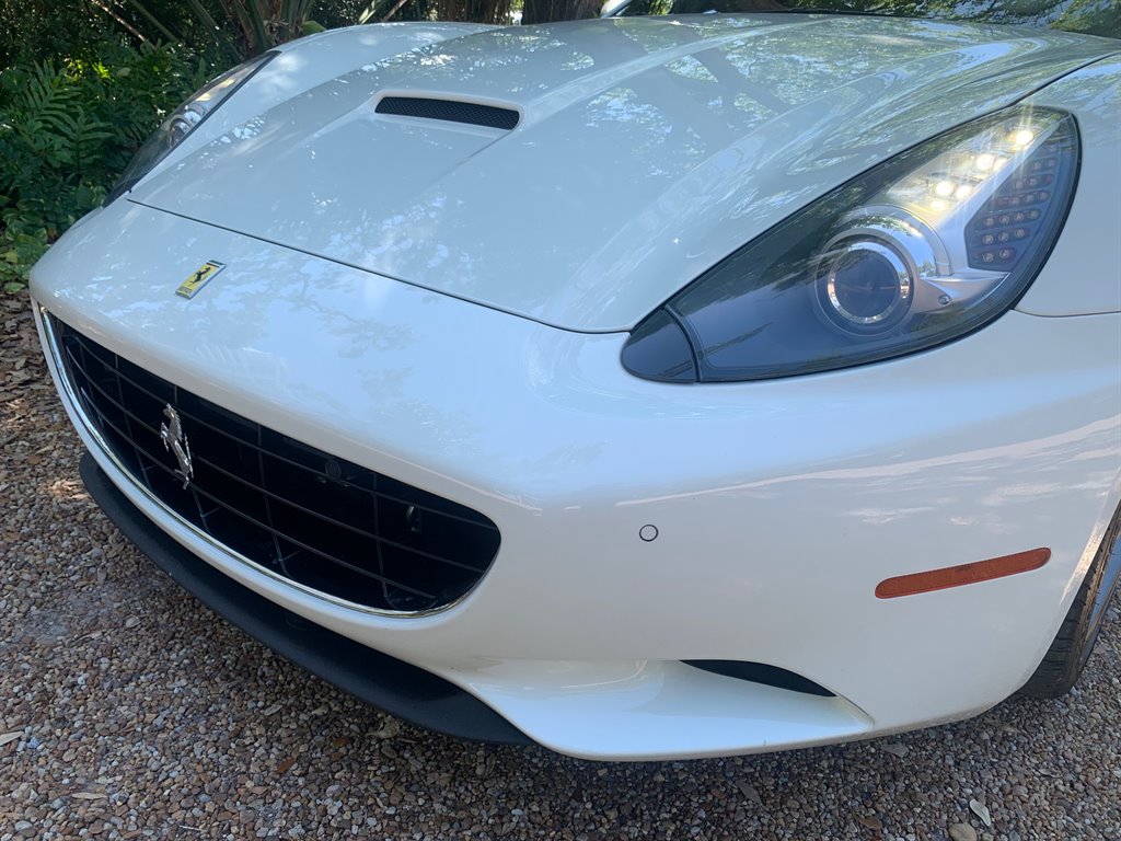2014 Ferrari California photo