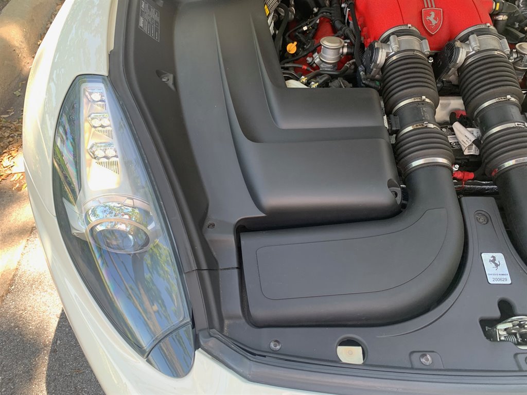 2014 Ferrari California photo