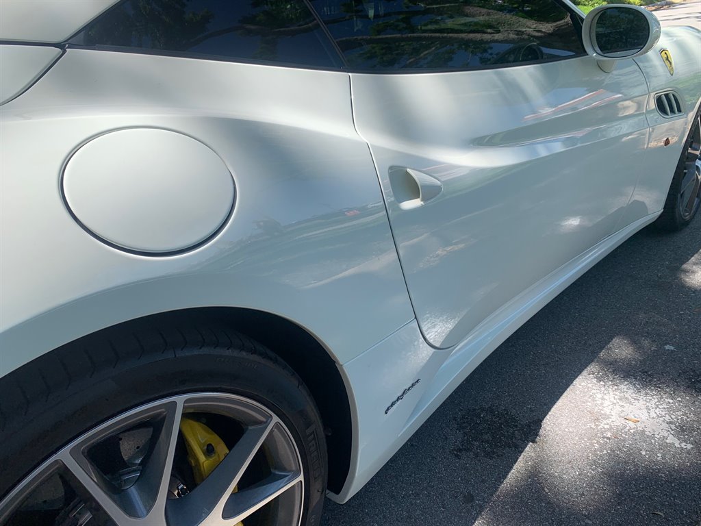 2014 Ferrari California photo