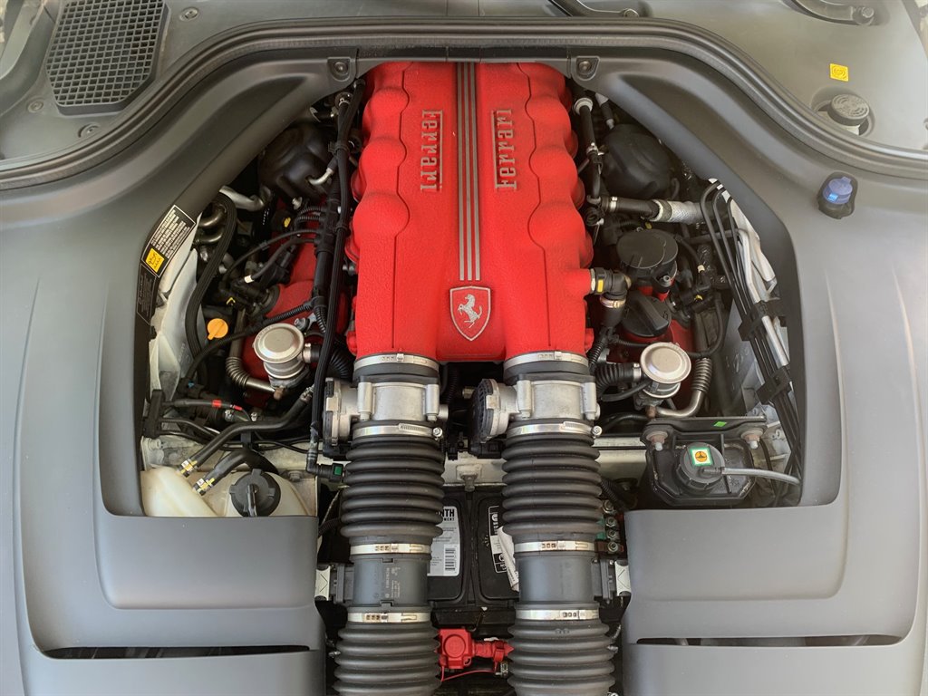 2014 Ferrari California photo