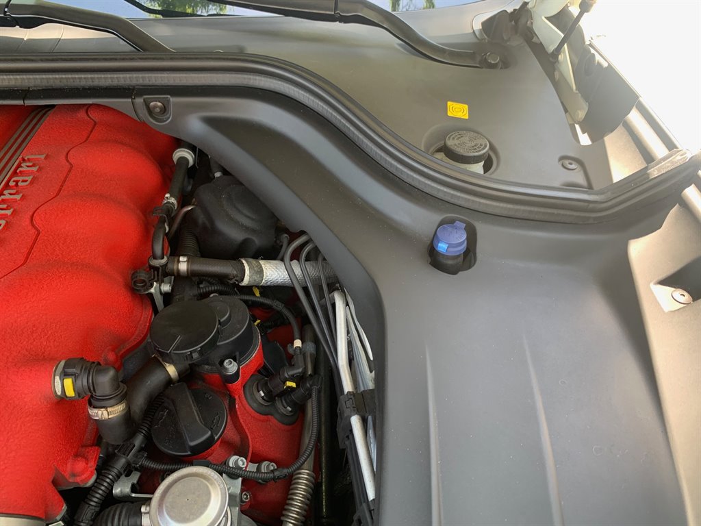 2014 Ferrari California photo