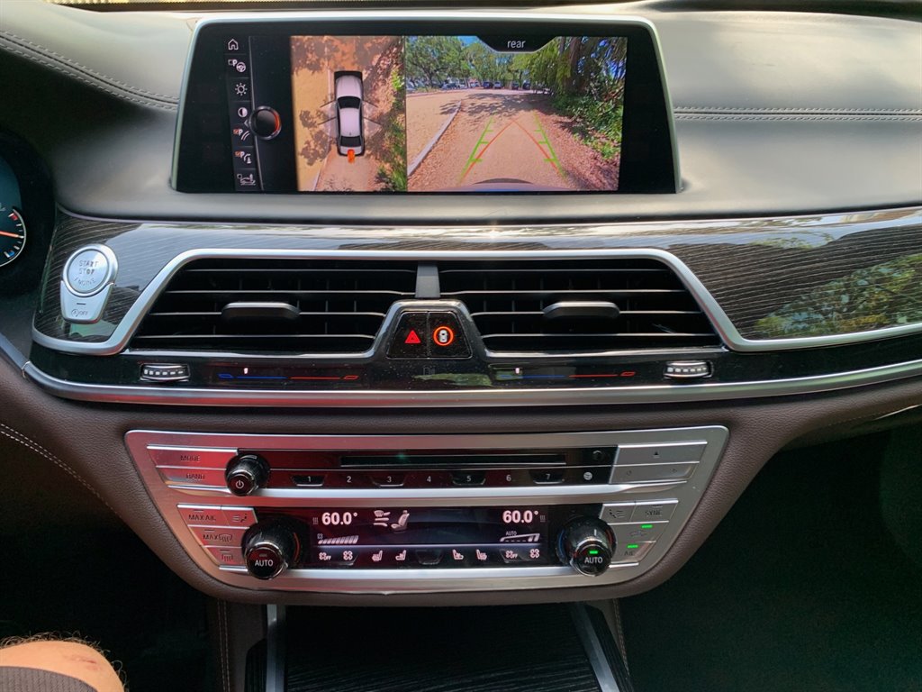 2016 BMW 7-Series 750xi photo